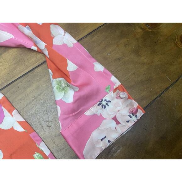 Hutch Kodie Top Women's Size Large Mixed Bouquet Floral Button Down Blouse NWT - Picture 6 of 14